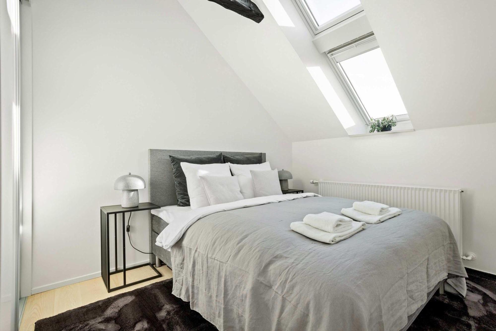 Authentic Midtown Apartment